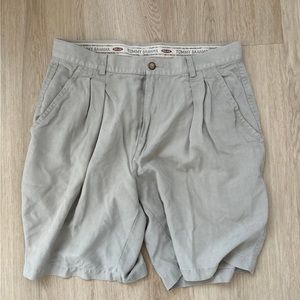 Vintage tommy bahama mens shorts